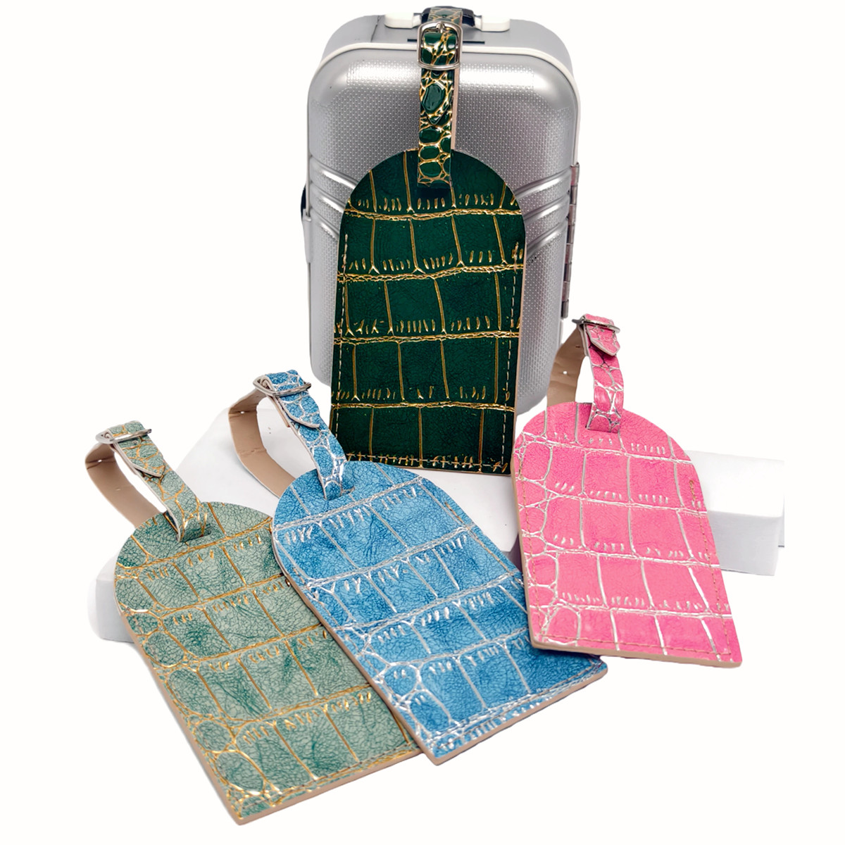 Luggage Tag Leather - ป้ายติดกระเป๋าเดินทางลายหนังจระเข้ สีทอง/เงิน พร้อมช่องใส่บัตรชื่อ ป้องกันการสูญหาย อุปกรณ์เสริมสำหรับการเดินทาง