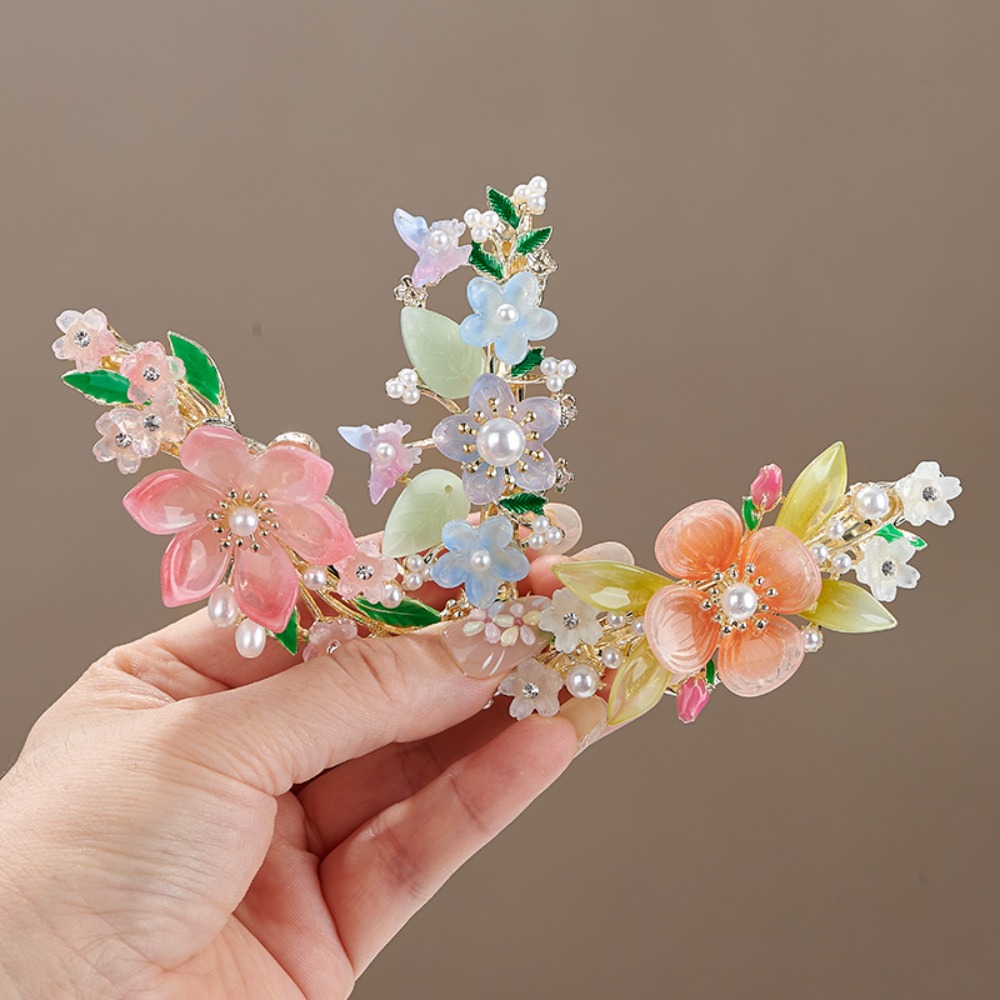Travel Hair Accessories - กิ๊บติดผมลายดอกไม้สไตล์จีนประดับมุก ดีไซน์หรูหรา สำหรับทรงผมครึ่งหัว ใช้ได้กับชุดฮั่นฝูและกี่เพ้า เครื่องประดับผมสำหรับผู้หญิง